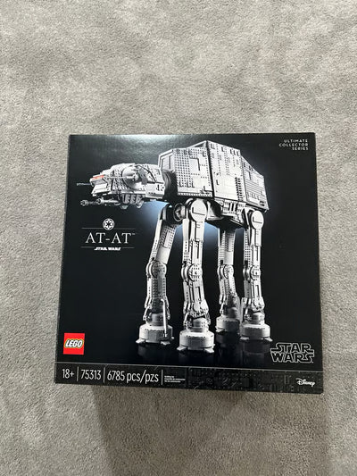 LEGO Star Wars 75313 UCS AT-AT